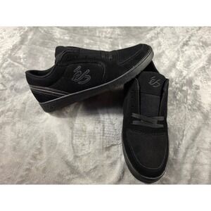 es EOS Skate Shoes Mens 10 Black Suede Low Top Sneakers NWOB